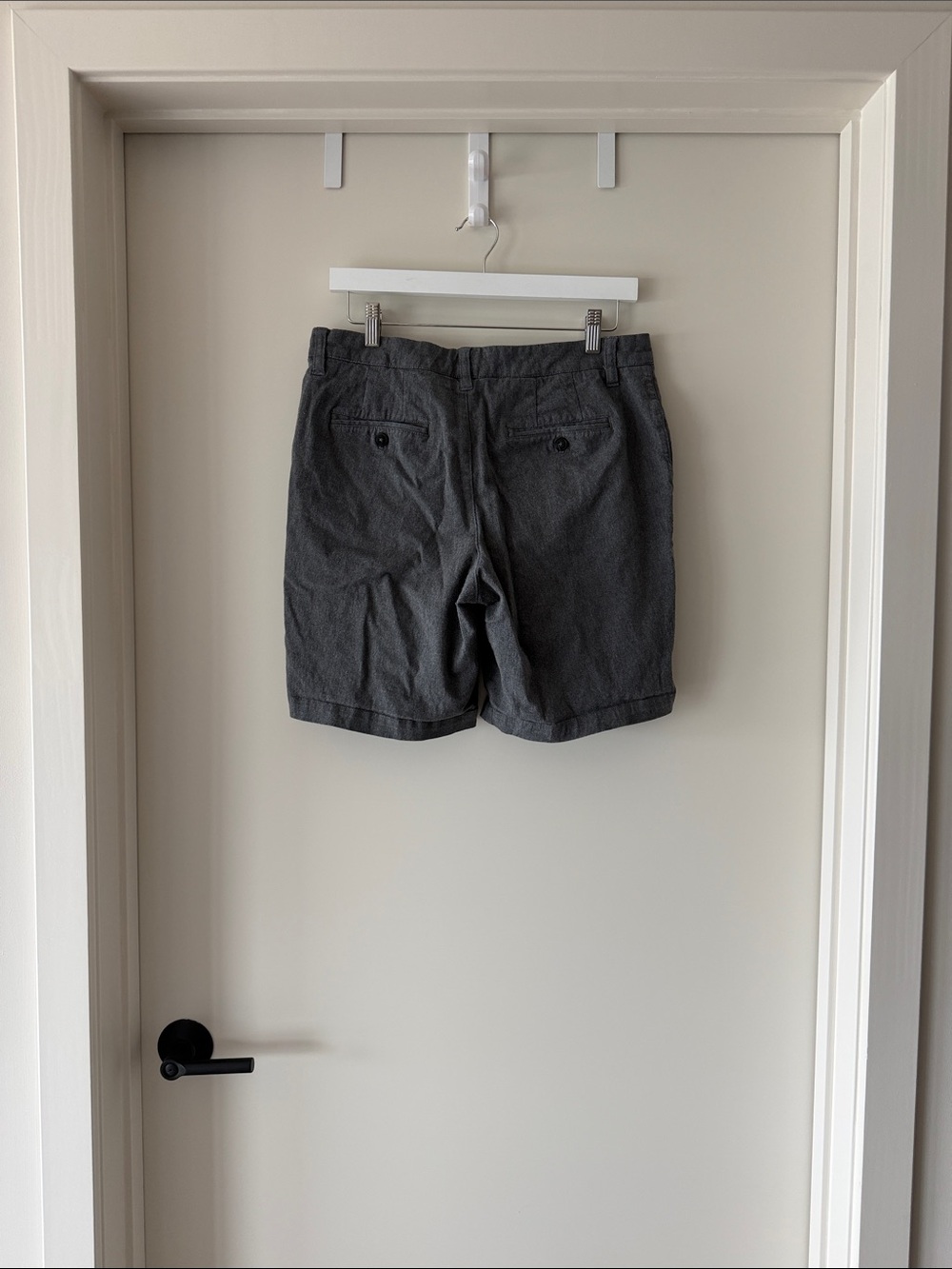Hawker Rye Men's flat front shorts - Picture 2 of 2